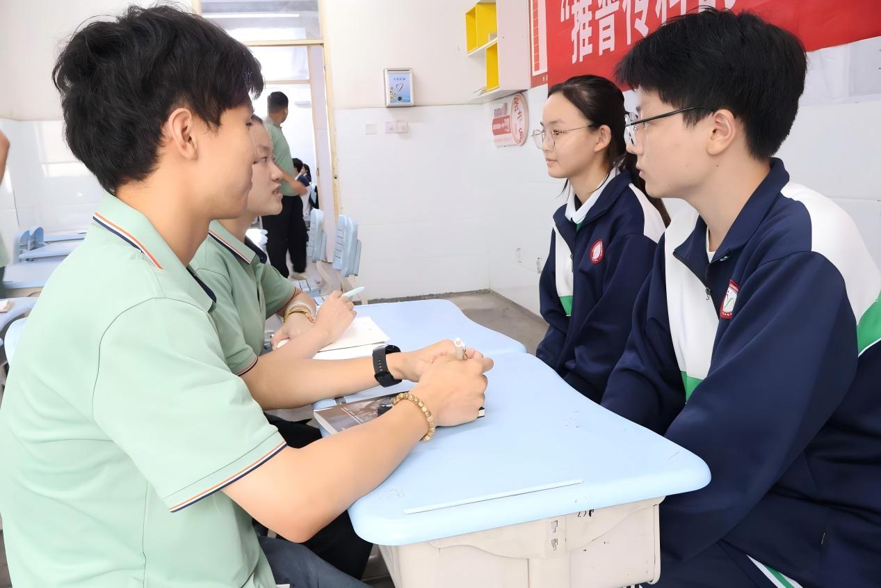 ���ώ�����W����WԺ�������f����ČWУ�LՄ�� ���f�����δ�핳��