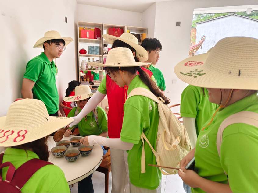 ���M����ɽ�n�ӿƼ�СԺ���ڌW˼�`���������L�l(xi��ng)�����d�®���