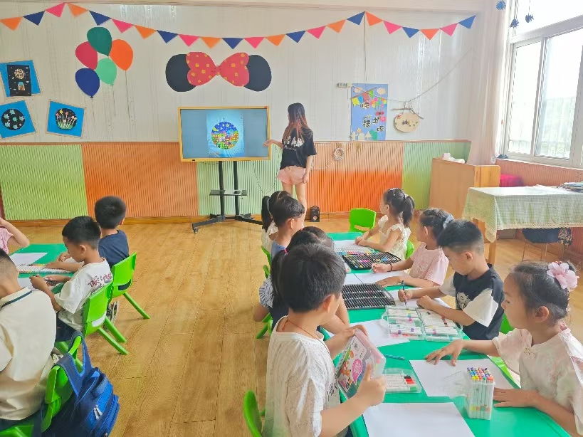 ��������������ͯ���lչ