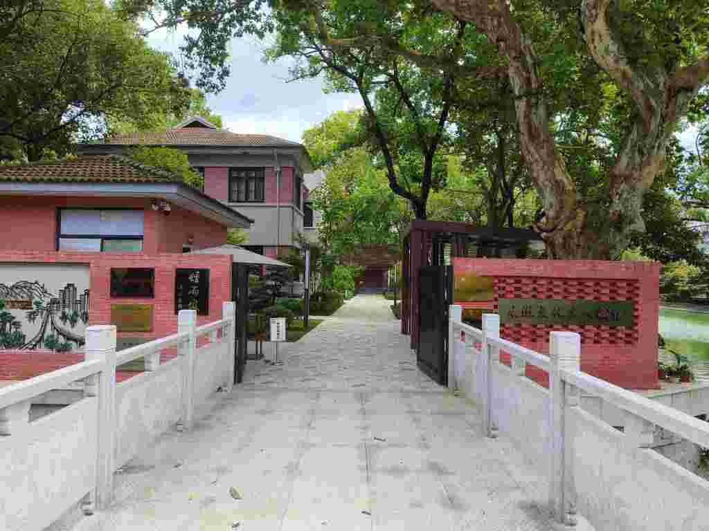 �����Ļ����˲��^�����Кvʷ���¾��Ļ�����