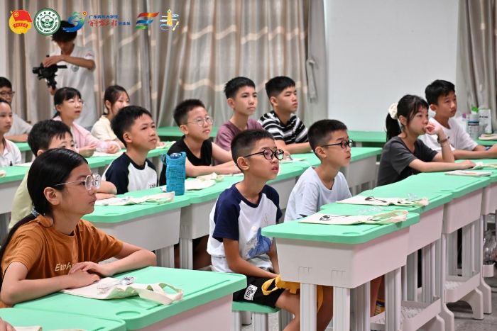 ��ˇ·���ǡ�ֲ����ӡ�n�̣������z�Ļ��c��Ȼ������ֲͯ�ġ�