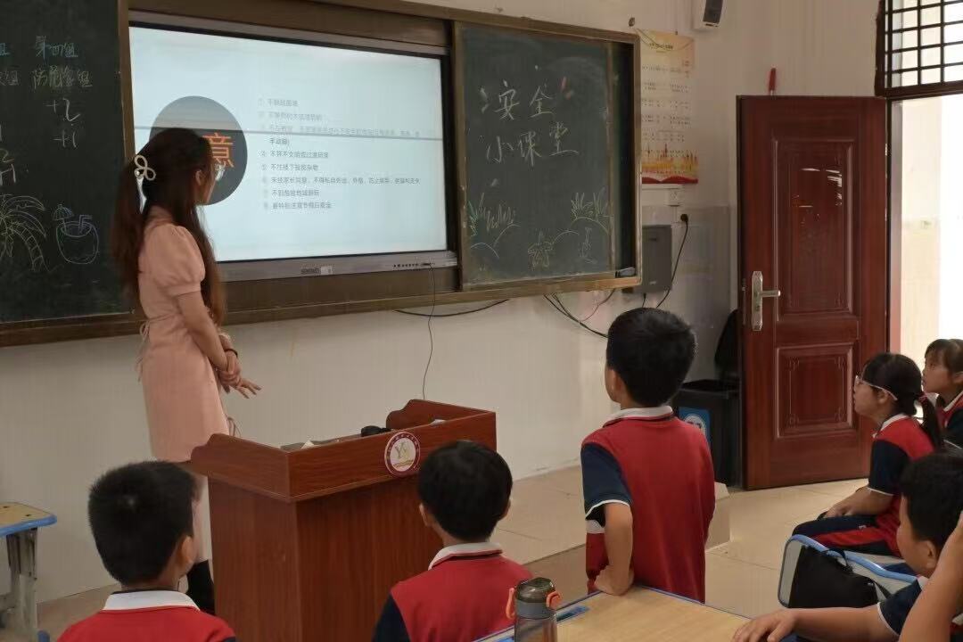 ���u���������磬�t(y��)�Wн���ͯ�У��Fꠅf(xi��)�����ǅR���o����