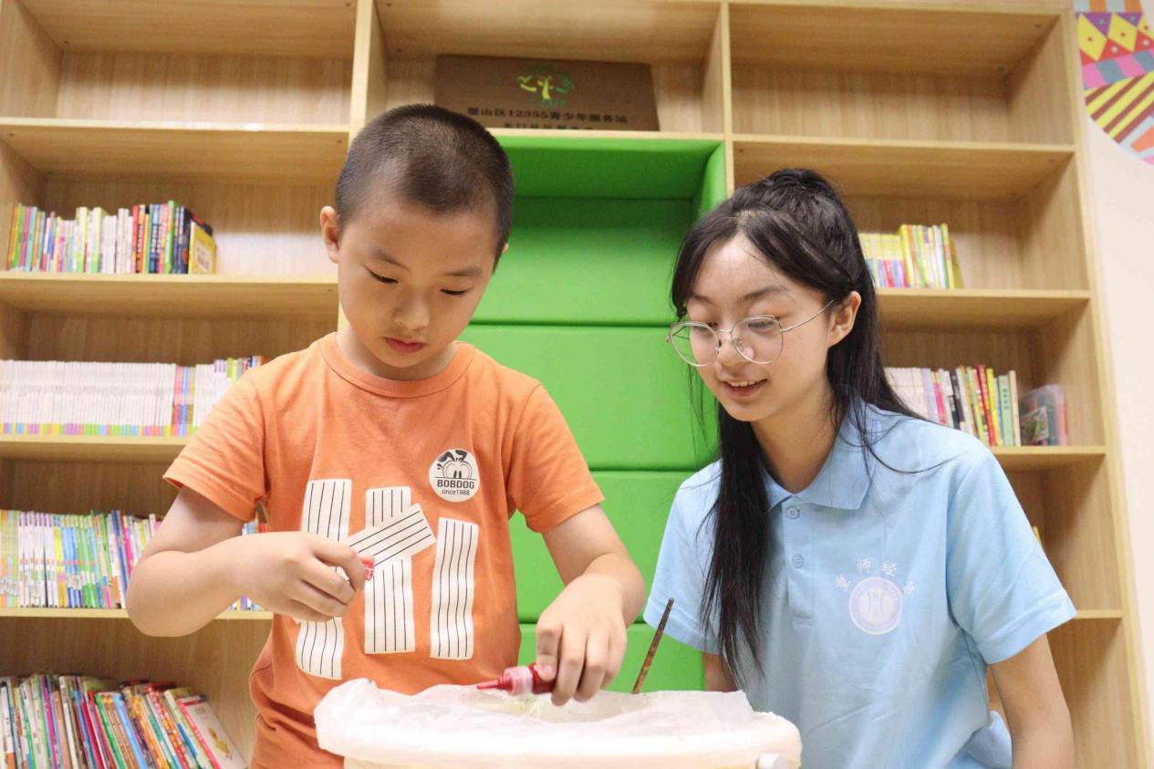 ���M���z�Ļ�����������н��