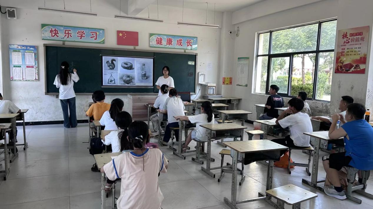 �Ϸʴ�W�W�ӡ������l���������c����ͬ��