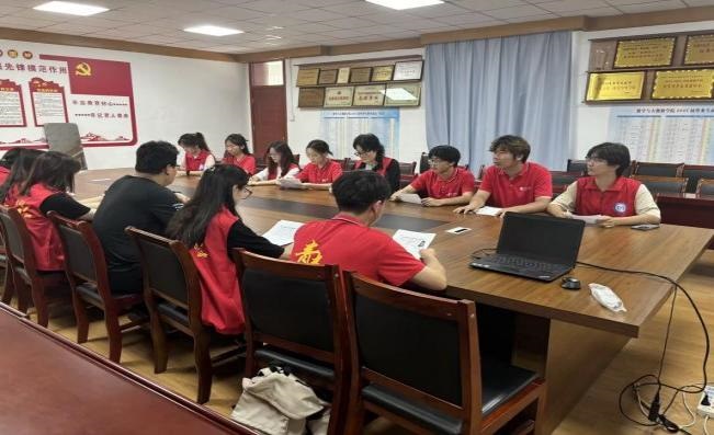 �����W(xu��)Ժ�W(xu��)�����������l(xi��ng)����^(q��)�����У����x�I(xi��n)Ѫ���R�f����