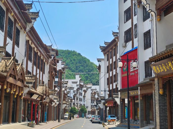 ���`�M�Еrحǧ�꺻���N�G�ǣ������������������L����W��������塰�ǻ۠I�����Gӳ��ɽ������������`����M�P�˹��