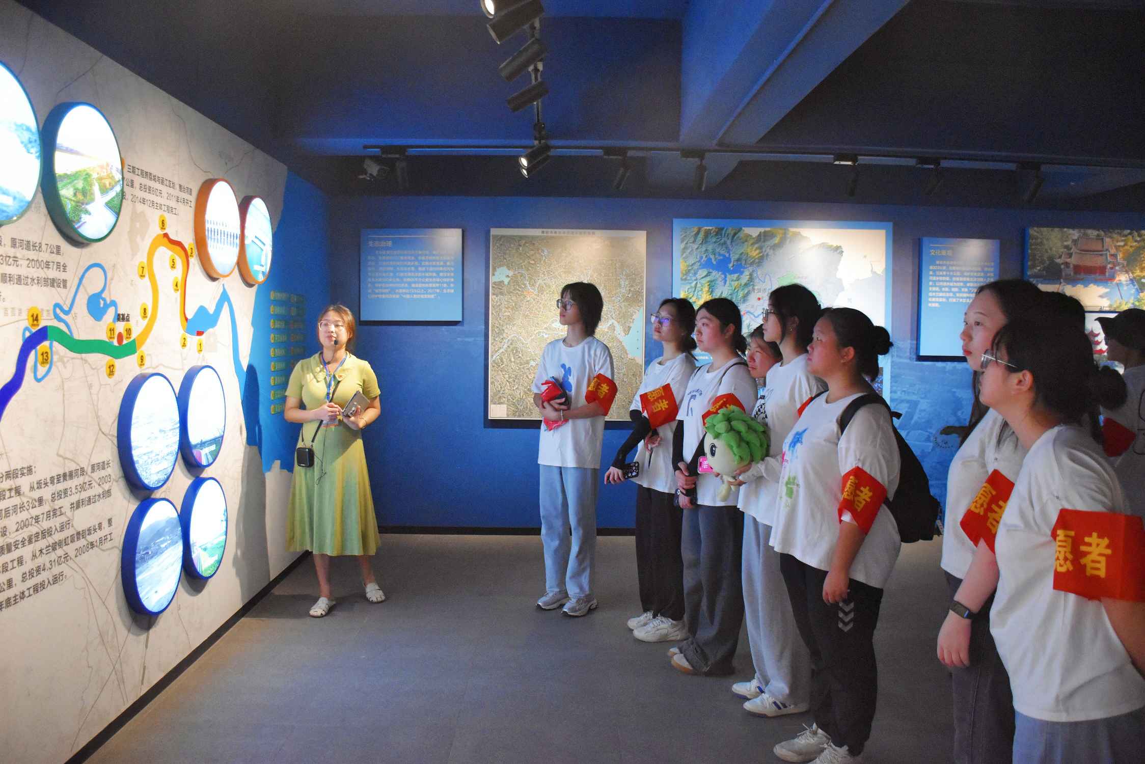 ���Z����С�������Mչ�^̽��ľ�mϪ���B��׃�v��