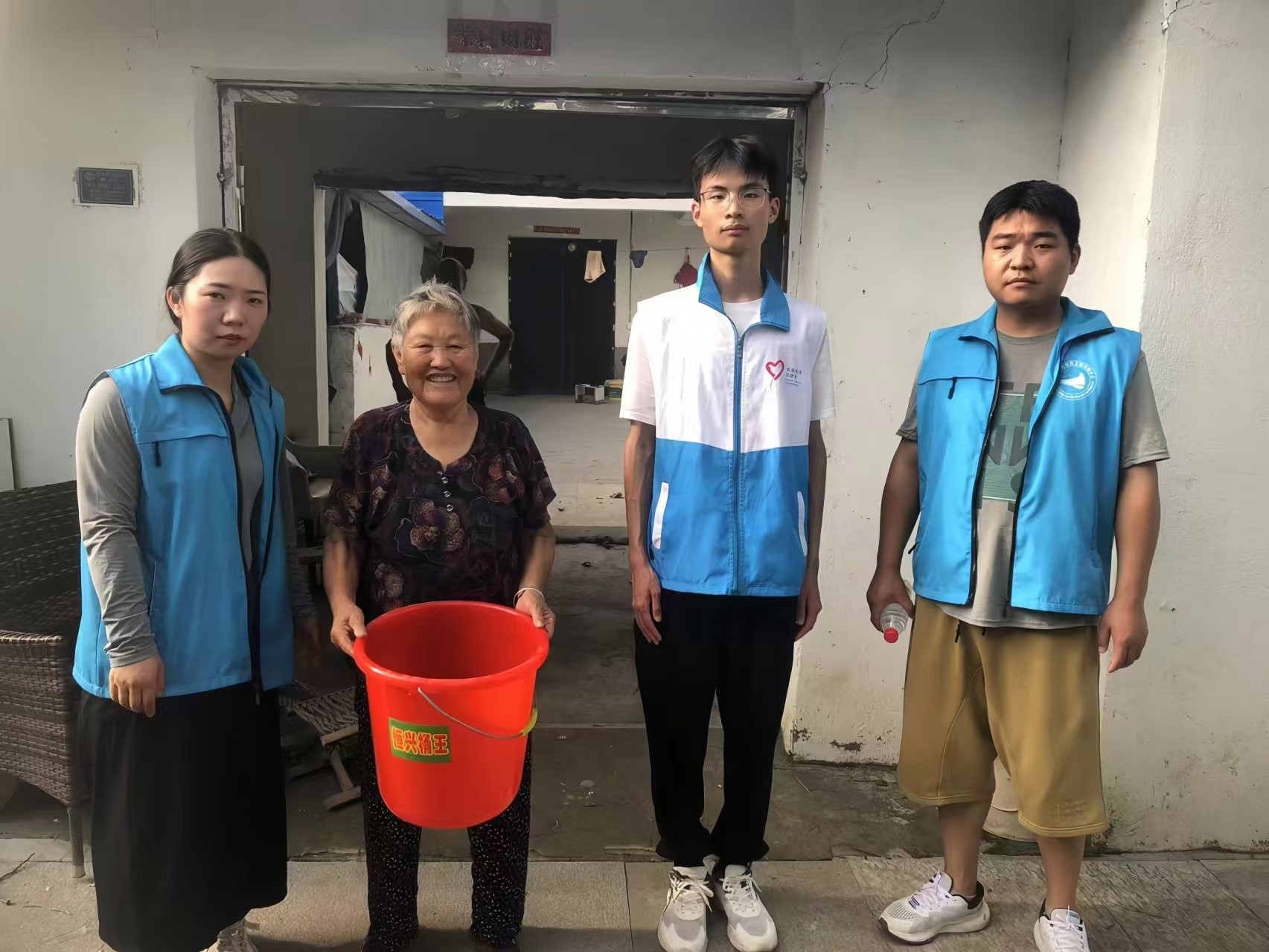 ��ܰ��飬���ϐ���