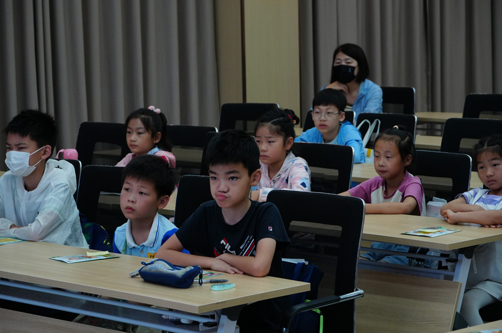   ��(��i)�����������L(zh��ng)���˷�����չ�L(f��ng)��