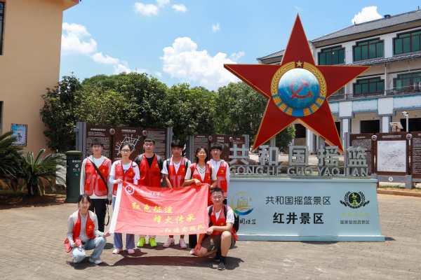 �t�Eӳ����؜��L��ʷ�����T�ഺ��